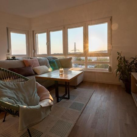 Vesta Apartment Tuzla - Across Bcc Shopping Mall Екстериор снимка