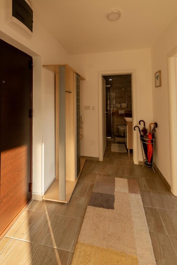 Vesta Apartment Tuzla - Across Bcc Shopping Mall Екстериор снимка