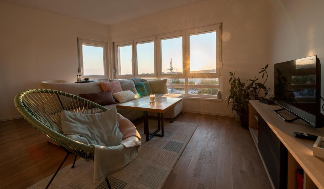 Vesta Apartment Tuzla - Across Bcc Shopping Mall Екстериор снимка