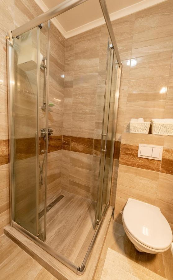 Vesta Apartment Tuzla - Across Bcc Shopping Mall Екстериор снимка
